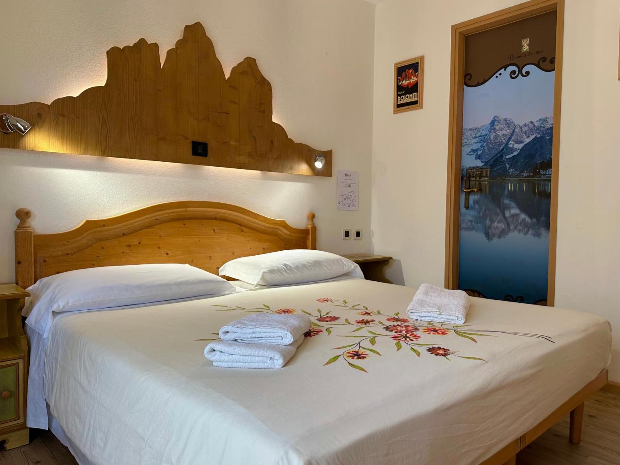 Hotel Dolomiti Des Alpes Misurina Exterior photo